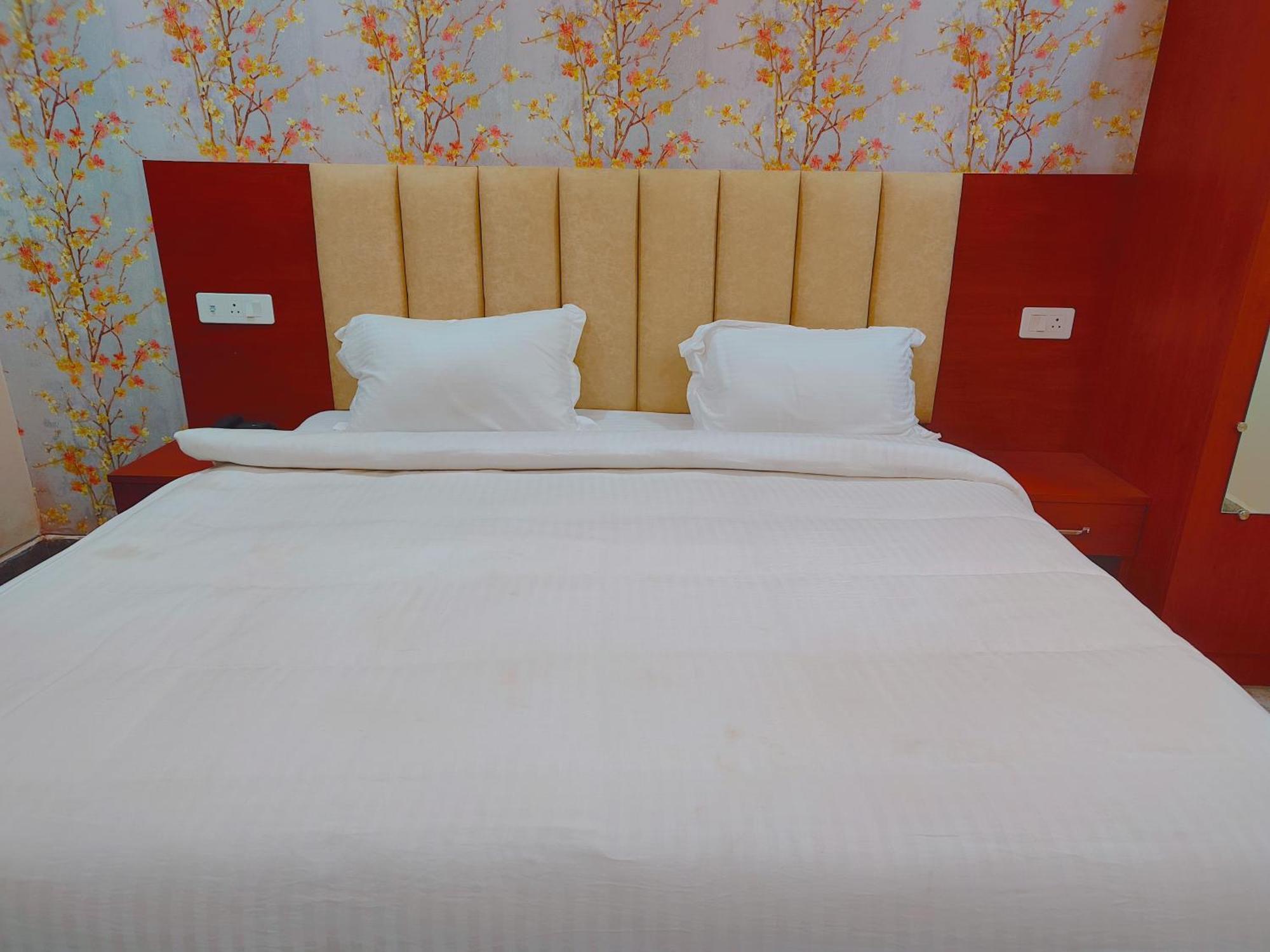 Ayodhya Awadh Samrat Resort מראה חיצוני תמונה