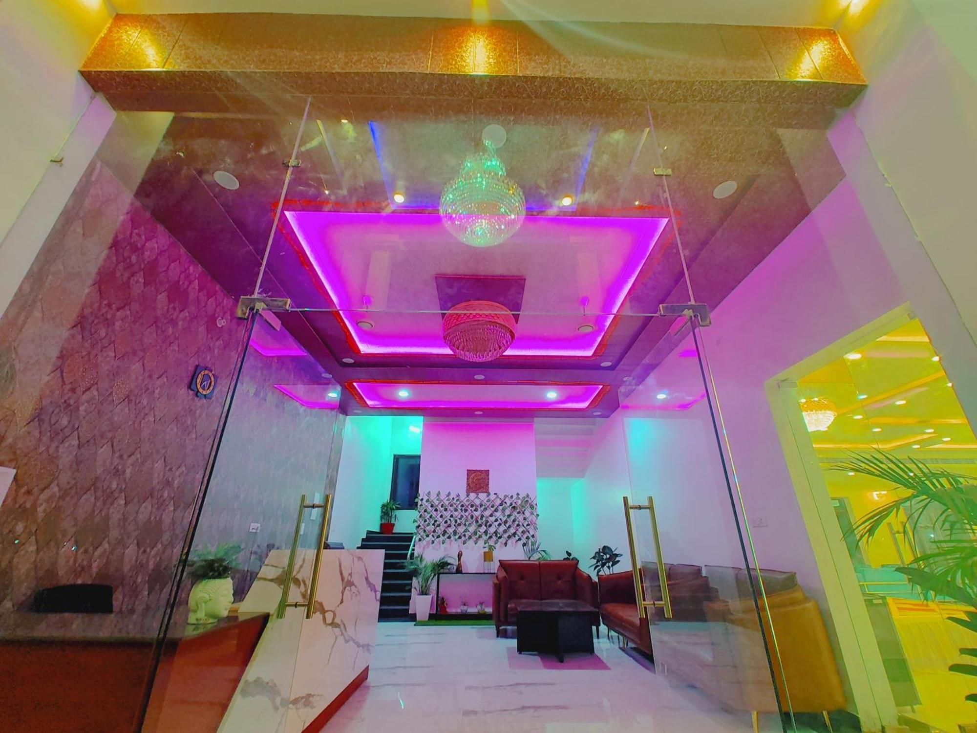 Ayodhya Awadh Samrat Resort מראה חיצוני תמונה