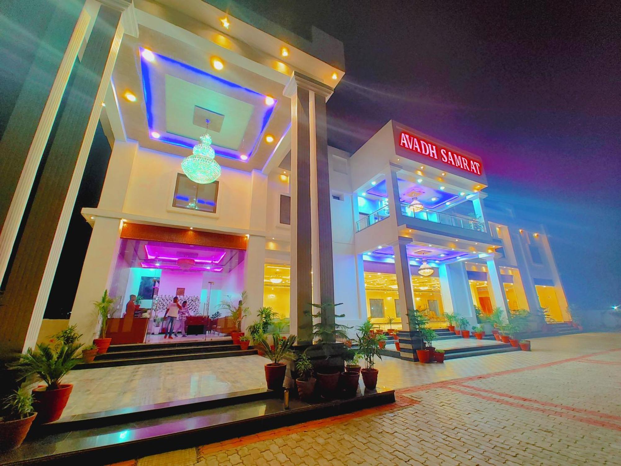 Ayodhya Awadh Samrat Resort מראה חיצוני תמונה