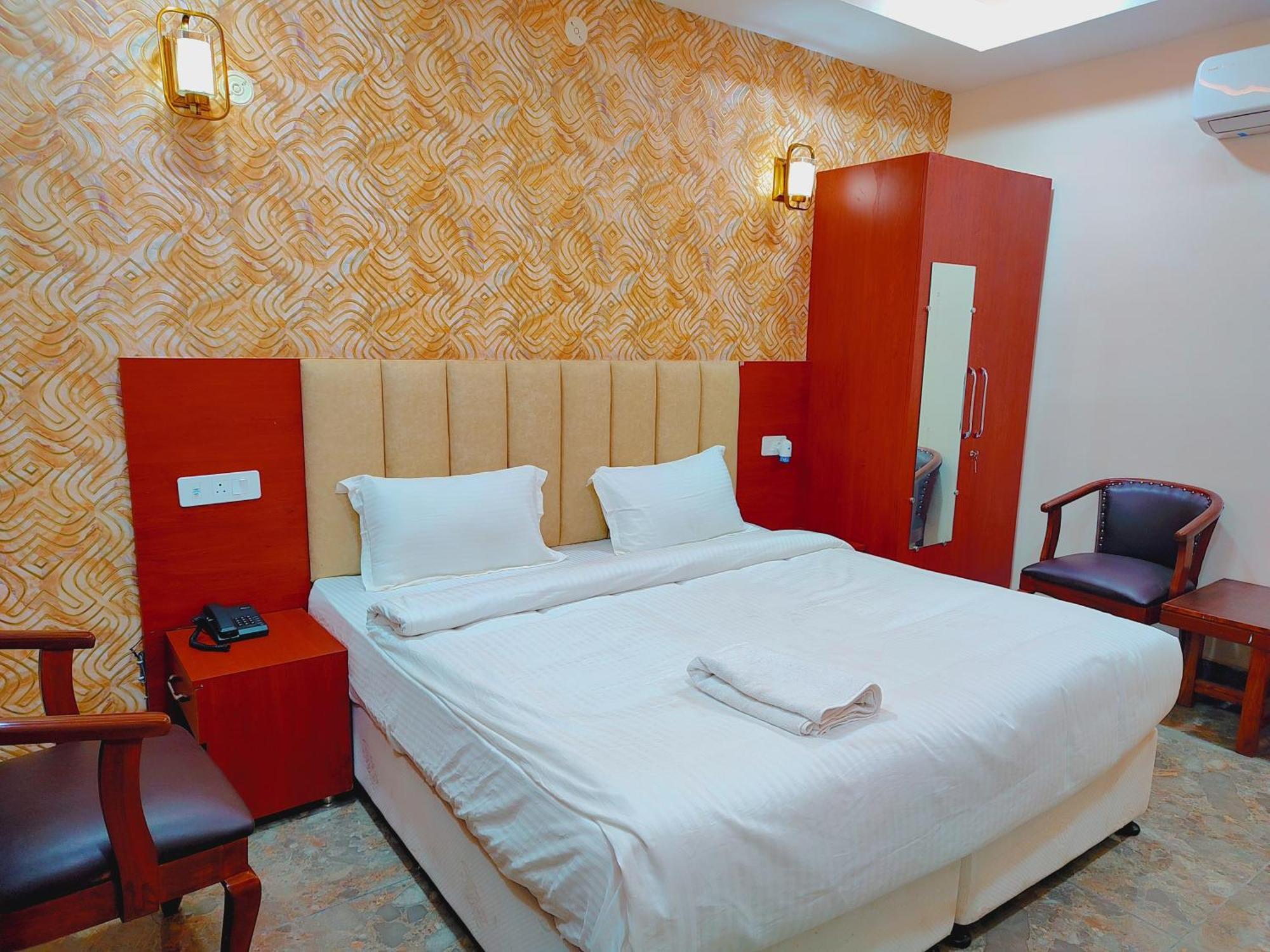 Ayodhya Awadh Samrat Resort מראה חיצוני תמונה