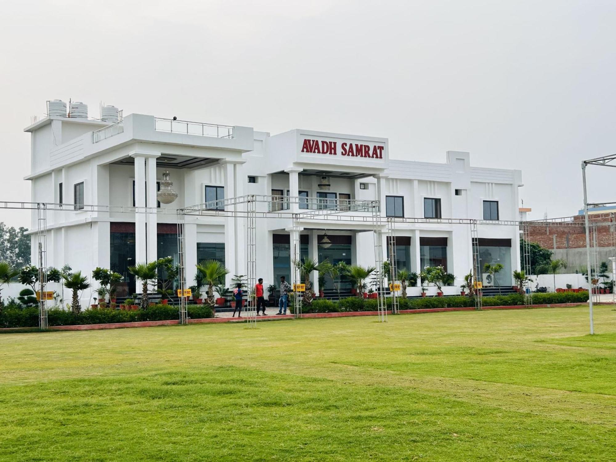 Ayodhya Awadh Samrat Resort מראה חיצוני תמונה